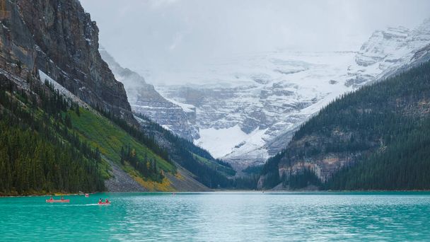 Lake Louise Banff national park, a lake in the Canadian Rocky Mountains.  - Zdjęcie, obraz