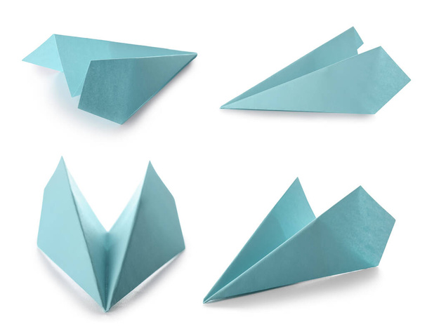 Набор голубой бумаги плоскости изолированы на белом  - Фото, изображение