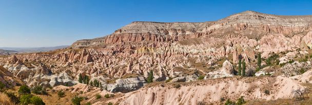 Панорама Роуз-Валлі. Піктуазна структура гірських порід. Каппадокія (Туреччина). - Фото, зображення