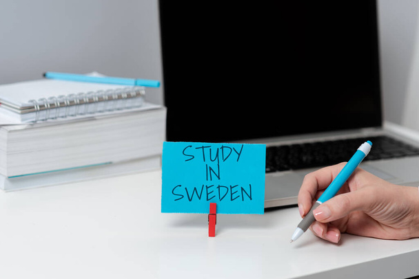 Szöveg jel bemutató tanulmány Svédországban, Üzleti kirakat Utazás európai országba oktatási célokra Flashy School Office kellékek, Tanítási Tanulás Gyűjtemények, Írási eszközök, - Fotó, kép