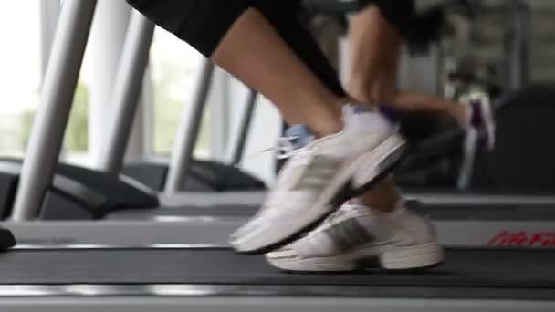 Running on the treademill - Materiaali, video