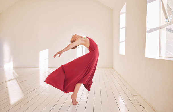 Freedom, energy and ballet or ballroom dancer training in dance studio, stretching and passionate dancing. Active performance from a flexible woman practice routine rehearsal of classical expression. - Foto, Imagem