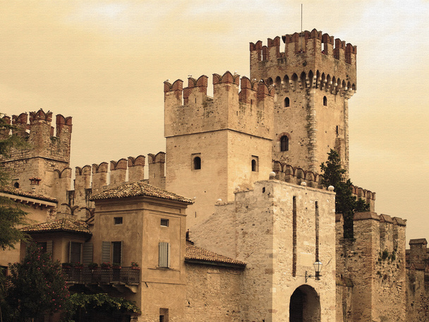 Imagen texturizada del castillo Scaligers
 - Foto, imagen