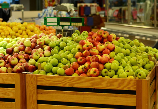 Jablko trh v supermarketu - Fotografie, Obrázek