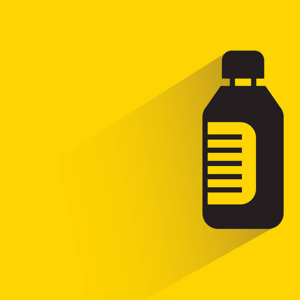 黄色い背景に影のついた飲料ボトル - ベクター画像