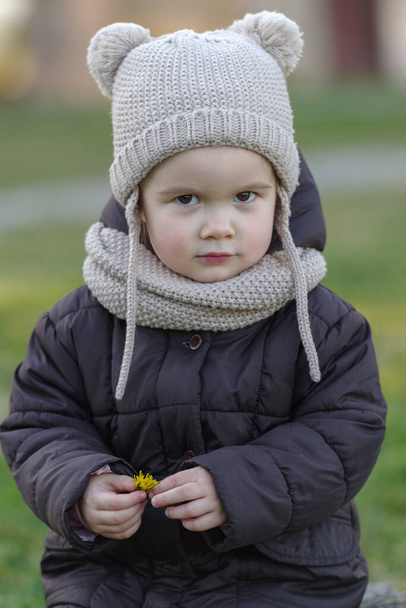 2 years child outdoors portrait - Valokuva, kuva