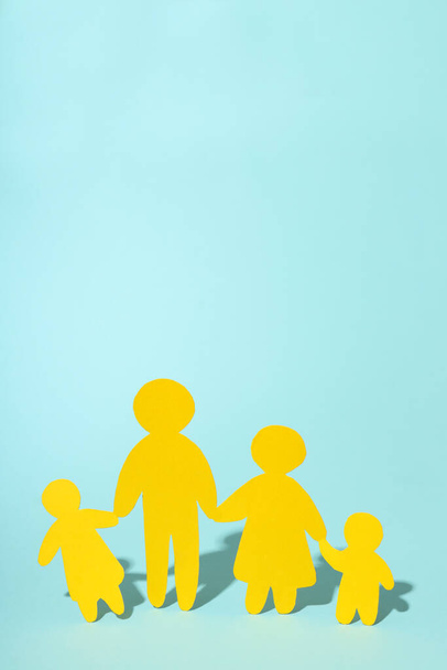 Konzept der Familie, Schutz der Familie, Familienrechte, Familiengesundheit - Foto, Bild