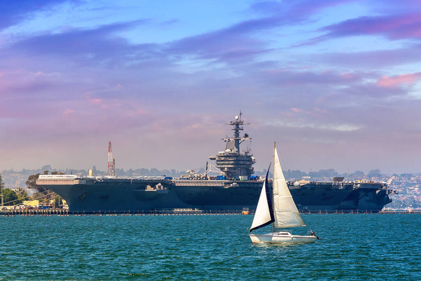 Modern nuclear aircraft carrier in San Diego, California, USA - Valokuva, kuva