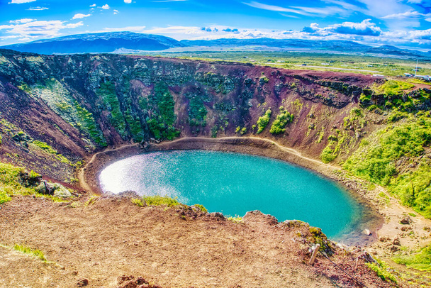 Kerid - volcanic crater with a lake inside, Iceland - hdr photograph - Foto, immagini