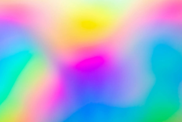 Abstrato borrão holográfico arco-íris folha iridescente fundo - Foto, Imagem