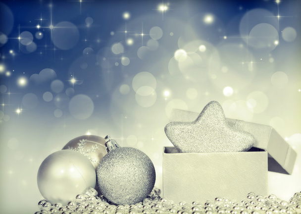 Серебряные рождественские шарики
 - Фото, изображение