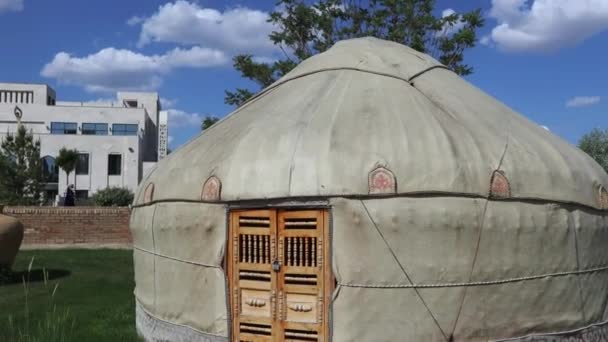 Аутентичный культурный парк в Туркестане - Кадры, видео