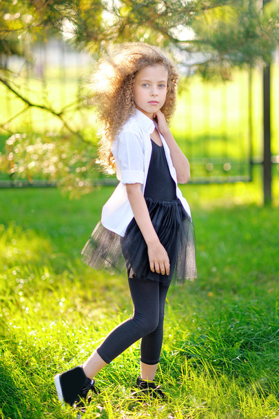 portrait of a beautiful fashion little girl - Foto, Imagen