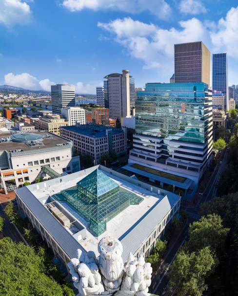USA, panoramic view of Portland city downtown and financial center. - Foto, Bild