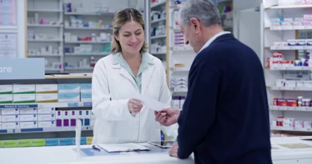 Happy pharmacist with tablet help senior man, customer service in pharmacy and digital innovation. Medical technology, pharmacy script, medicine pharmaceutical drugs and pills store prescription - Footage, Video