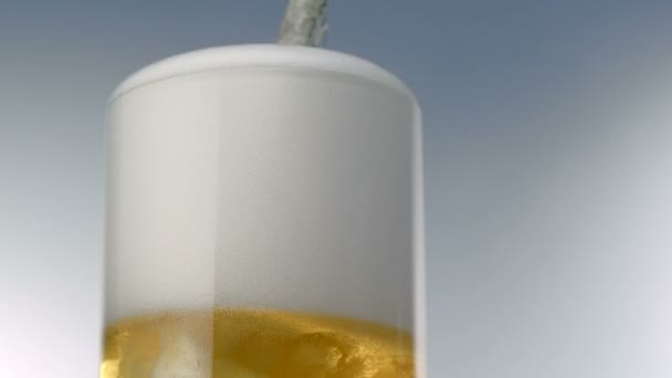 Beer foams over glass - Footage, Video