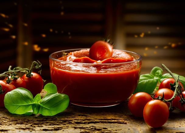 Sauce tomate
 - Photo, image