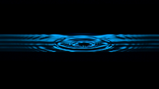 Su dalgalanma mavi ışık ile - Video, Çekim