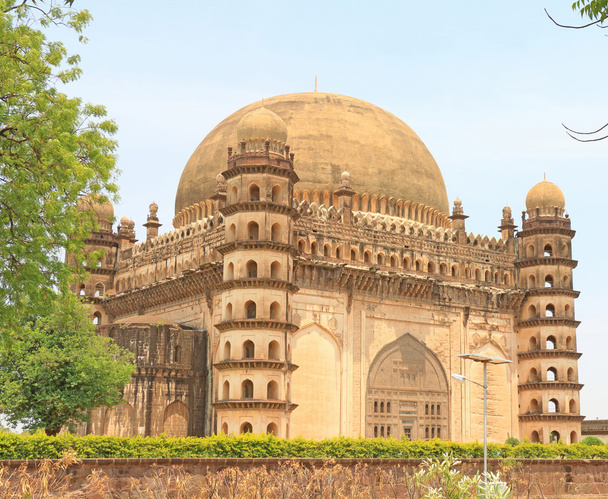 Gol gumbaz palatsi ja mausoleumi bijapur Karnataka Intia
 - Valokuva, kuva