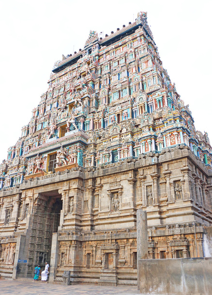массивный древний храмовый комплекс Чидамбарам тамил над Индией
 - Фото, изображение