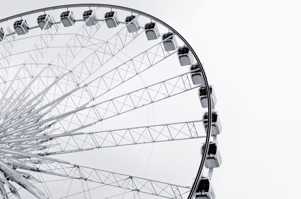 ferris roue contre ciel - Photo, image