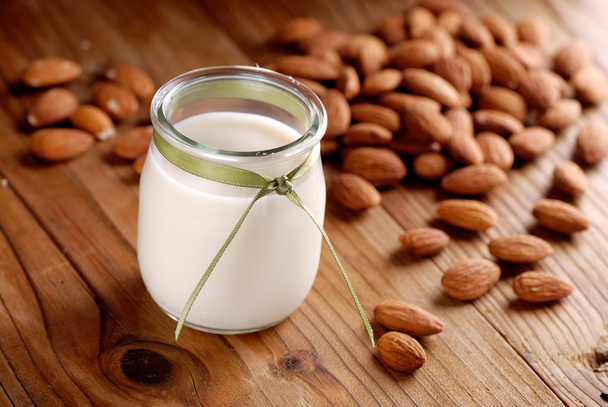 almond milk in the jar - Foto, Bild