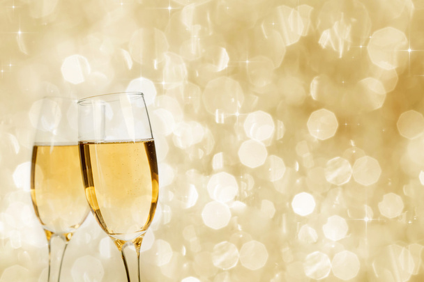 Очки с шампанским против фейерверков
 - Фото, изображение