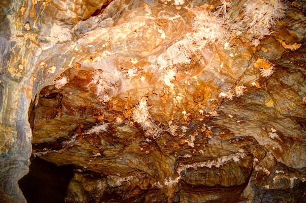 Ochtinska Aragonite Cave, Slovakia - Foto, Imagen