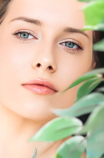 Natural beauty and perfect clean skin, beautiful woman in nature for wellness and skincare cosmetic brand, close-up portrait - Foto, imagen