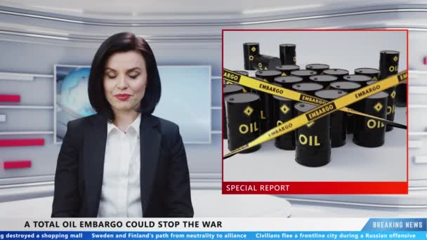 Woman TV presenter in television live news program commenting political news about war in Ukraine and total oil embargo - Filmmaterial, Video