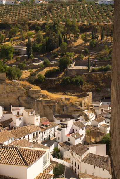 SETENIL DE LAS BODEGAS, CADIZ, SPAIN, SEPTEMBER, 5, 2022: Views of the village of Setenil in Andalucia,Spain,famous for being one of the most beautiful villages in Spain and for its famous cave houses - Photo, Image