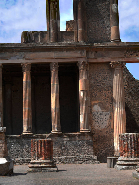 The Basilica of Pompeii in Italy buried by the eruption of Mount Vesuvius in 79 AD - Фото, зображення