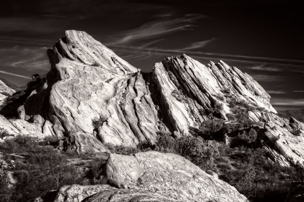 Vasquez rotsen natuurgebied park in zwart-wit - Foto, afbeelding