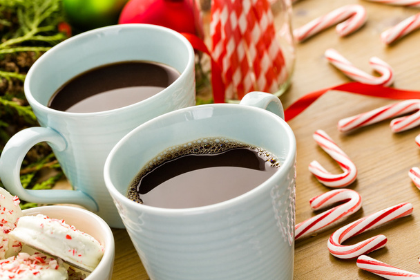 Чашки с горячим шоколадом
 - Фото, изображение