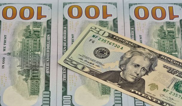 Notas, Dólar Números macro shot. Notas de 100 e 20 dólares - Foto, Imagem