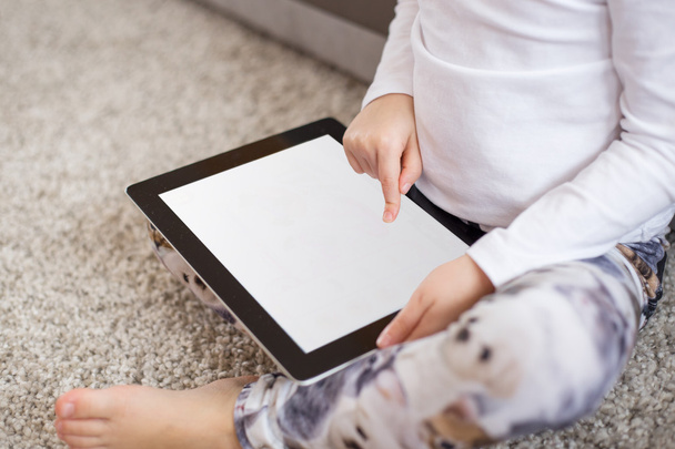 dítě pomocí tabletového počítače - Fotografie, Obrázek