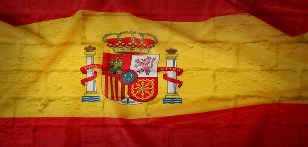 Doble exposición de muro de ladrillo y bandera de España. Banner para el diseño - Foto, imagen