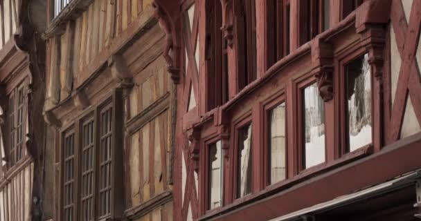 フランスのブルターニュ、旧中世の家、コート・ド・アーマー部門 - 映像、動画