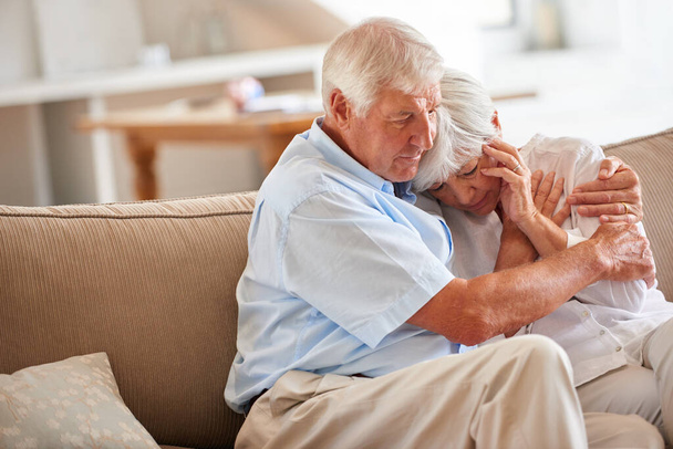 Im here for you darling. a senior man consoling his wife - Фото, зображення