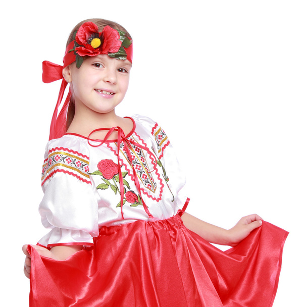 Traditional Ukrainian little girl from east Europe - Zdjęcie, obraz