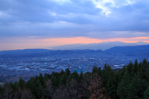 Vista del paisaje desde el paso de Yabitsu al atardecer en Kanagawa, Japón
 - Foto, imagen