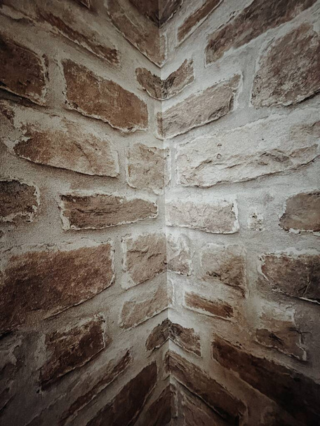 Ściana cegły rogu ciemny strach nadzieję teksturowane  - Zdjęcie, obraz