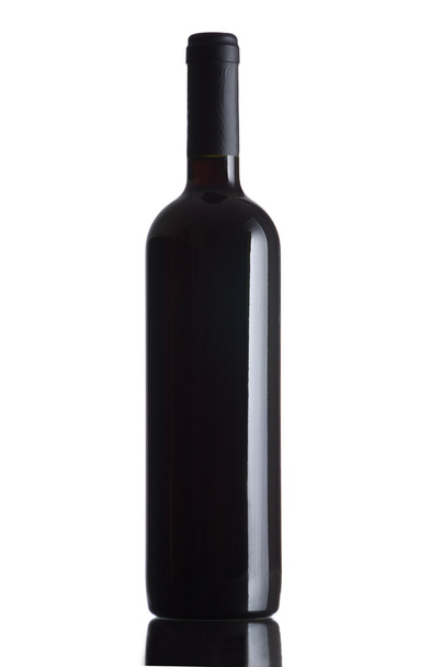 Red wine bottle isolated - Foto, afbeelding