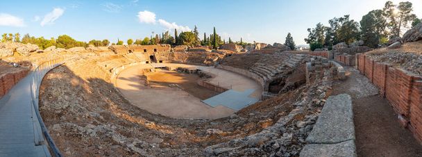Roman Ruins of Merida, panoramic and view of the Roman Amphitheater. Extremadura, Spain - Φωτογραφία, εικόνα