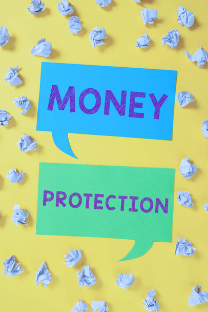 Käsitteellinen kuvateksti Money Protectionprotects vuokra rahaa vuokralainen maksaa vuokranantaja, Business käsite suojaa vuokra rahaa vuokralainen maksaa vuokranantaja - Valokuva, kuva
