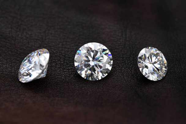 Preciosos diamantes de talla redonda de quilates grandes - Foto, Imagen