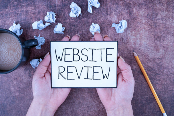 Εννοιολογική λεζάντα Website ReviewReviews που μπορούν να αναρτηθούν για τις επιχειρήσεις και τις υπηρεσίες, Internet Concept Reviews που μπορούν να αναρτηθούν για τις επιχειρήσεις και τις υπηρεσίες - Φωτογραφία, εικόνα