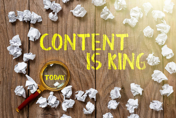 Exibição conceitual O conteúdo é KingContent é o coração das estratégias de marketing de hoje, foto conceitual O conteúdo é o coração das estratégias de marketing de hoje - Foto, Imagem