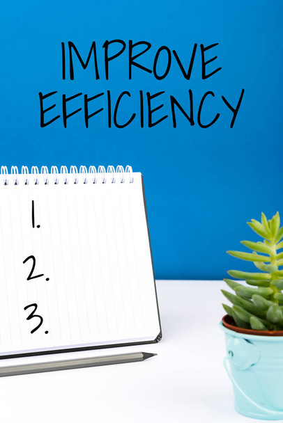 Leyenda conceptual Mejorar la eficienciaCompetencia en rendimiento con menos desperdicio de esfuerzo, Concepto de Internet Competencia en rendimiento con menos desperdicio de esfuerzo - Foto, imagen