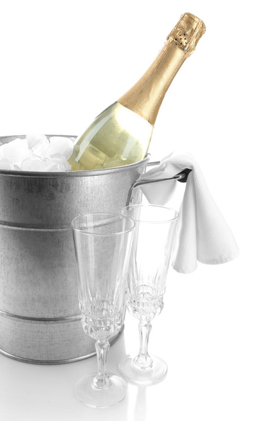 Bottle of champagne in bucket - Fotografie, Obrázek